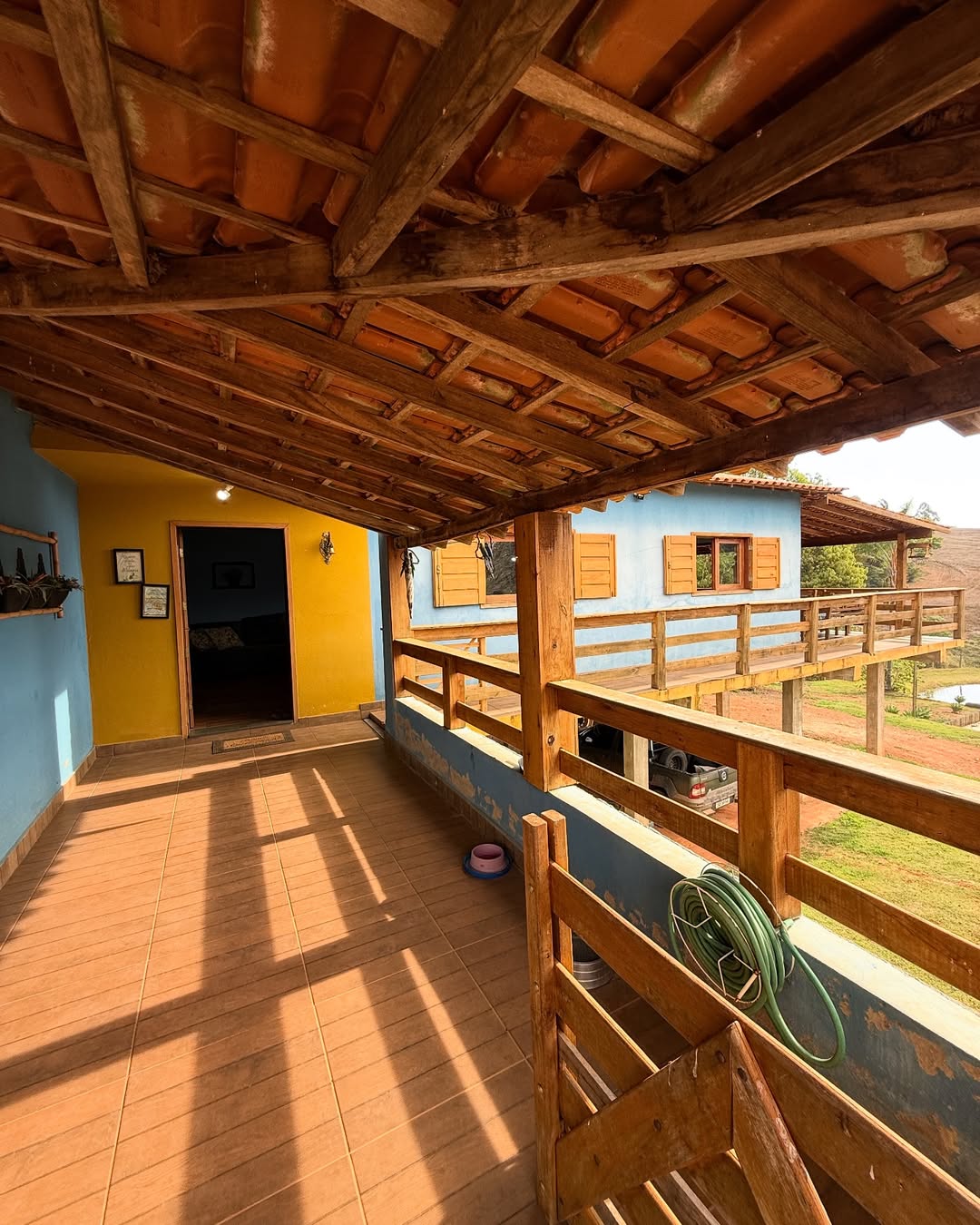 🌿 Um refúgio onde o conforto encontra a natureza.São 9,43 hectares de encanto, com cada detalhe (6)-min