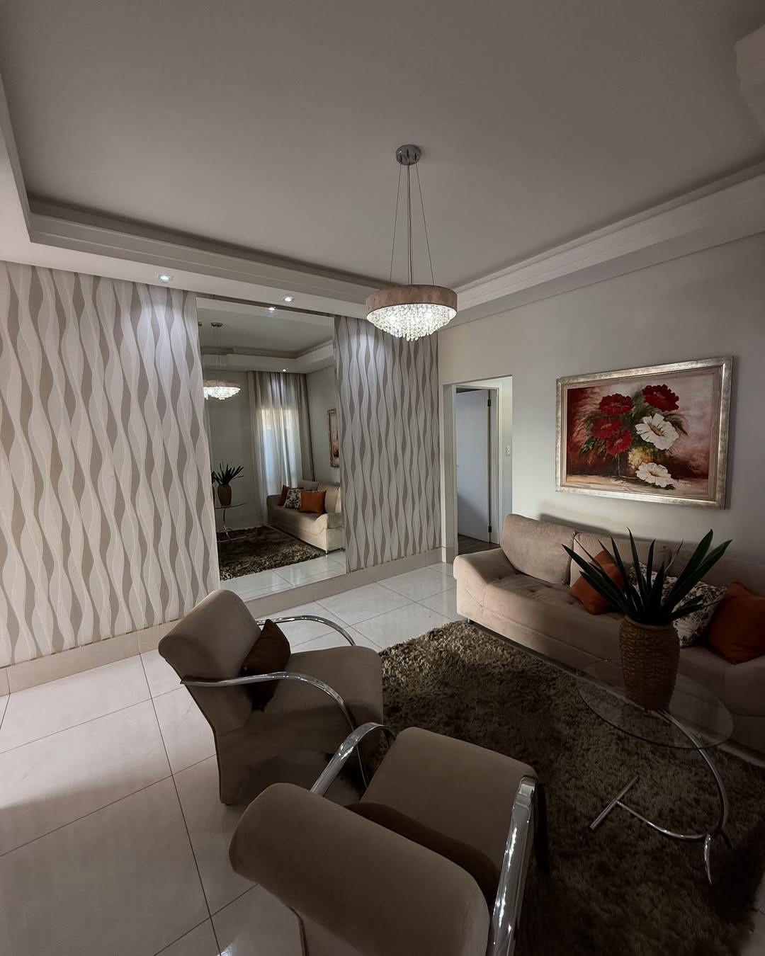 🏡 Casa à venda no Centro de Machado - MG✨ Uma oportunidade rara no coração da cidade, em uma re (2)-min