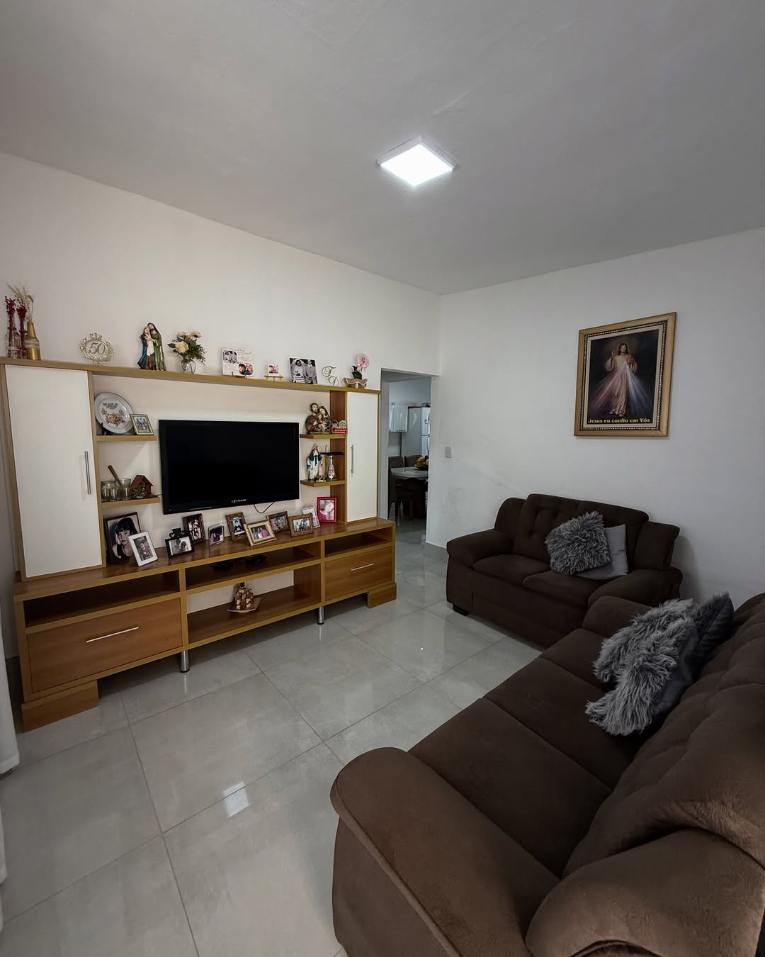 🏡 Casa à venda no Jardim Chamonix – R$ 480.000Essa casa é perfeita para quem busca conforto, pr (3)-min